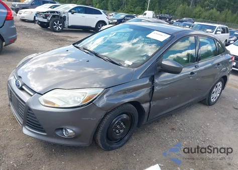 2012 Ford Focus Se z USA, uszkodzony, nr VIN 1FAHP3F27CL108195